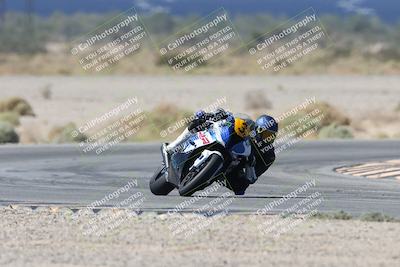 media/Oct-05-2025-CVMA (Sun) [[beeef4f201]]/Race 5-Amateur Supersport Open (Holeshot)/